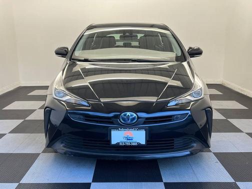 2021 Toyota Prius XLE