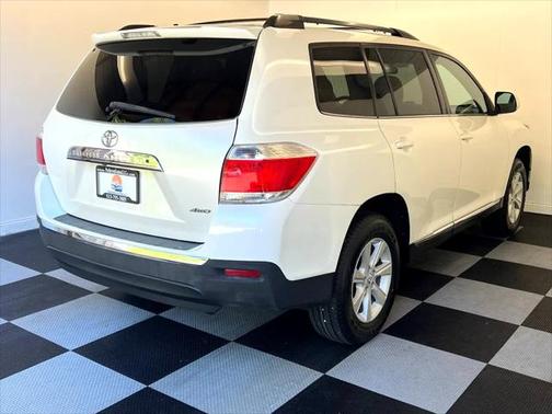 2013 Toyota Highlander SE