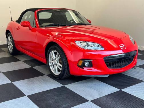 2014 Mazda MX-5 Miata Sport