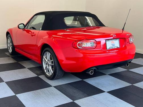 2014 Mazda MX-5 Miata Sport