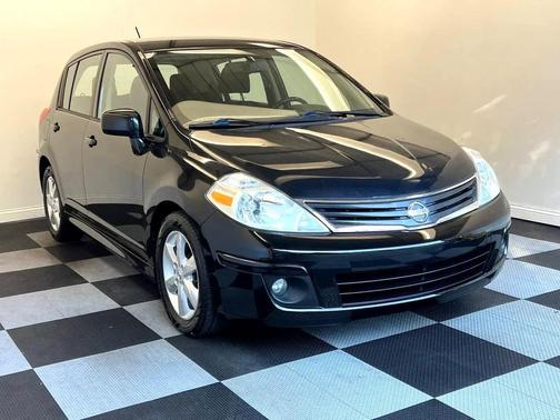 2012 Nissan Versa 1.8 SL