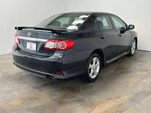 BLACK 2011 Toyota Corolla S