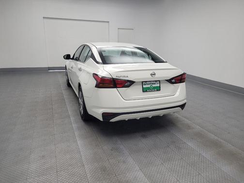 2022 Nissan Altima S FWD