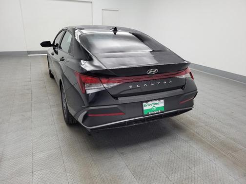 Abyss Black 2024 Hyundai ELANTRA SEL