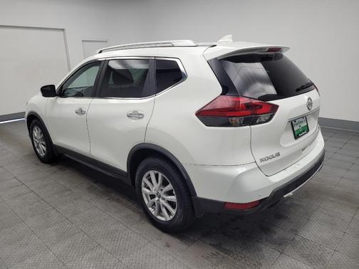 White 2019 Nissan Rogue SV