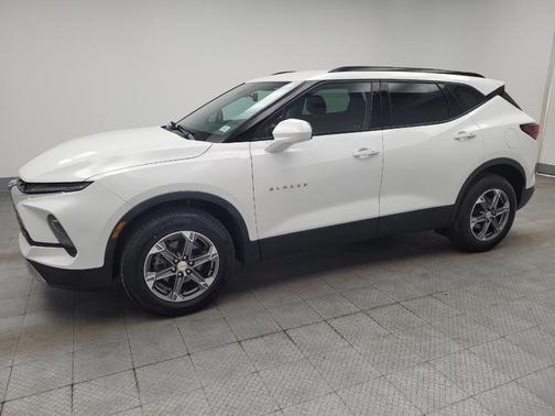 Summit White 2024 Chevrolet Blazer 2LT