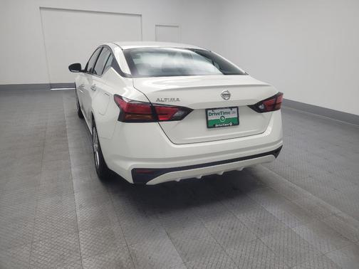 2022 Nissan Altima S FWD