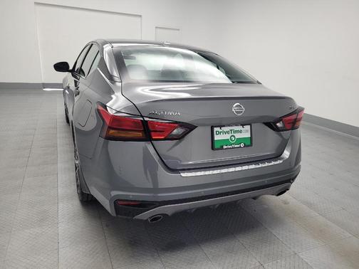 2022 Nissan Altima SR FWD