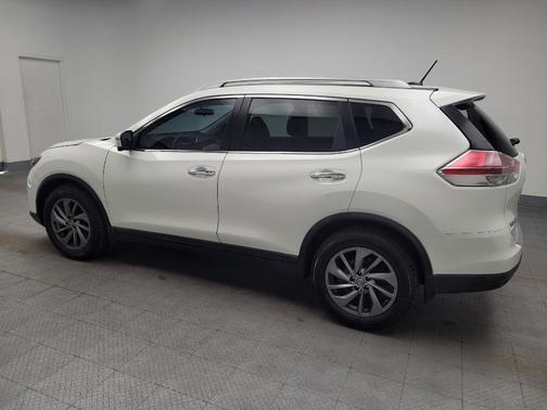 Pearl White 2016 Nissan Rogue SL