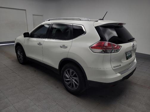 Pearl White 2016 Nissan Rogue SL