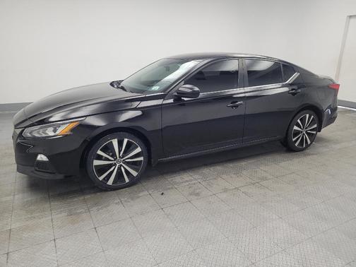 2022 Nissan Altima SR Intelligent AWD