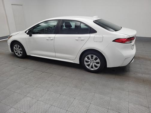 White 2022 Toyota Corolla LE