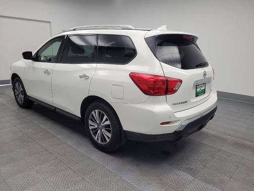 2019 Nissan Pathfinder S