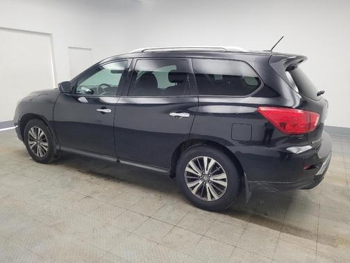 2017 Nissan Pathfinder SL