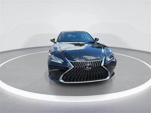 2023 Lexus ES 350 Base