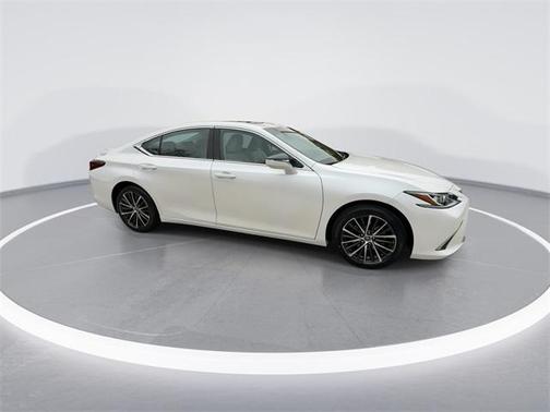2023 Lexus ES 300h Base