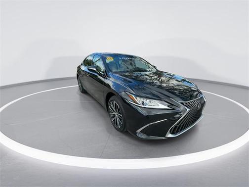 2025 Lexus ES 300h Base