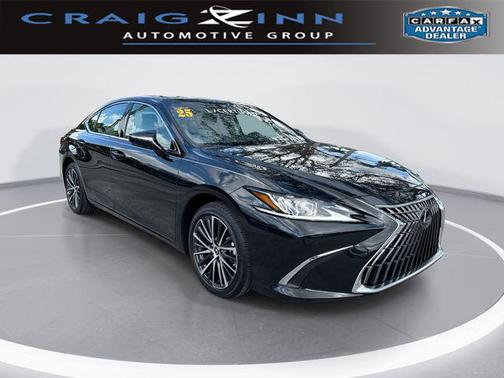 2025 Lexus ES 300h Base