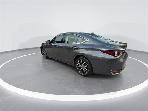 2023 Lexus ES 250 Base