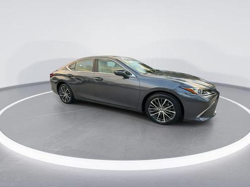 2023 Lexus ES 250 Base