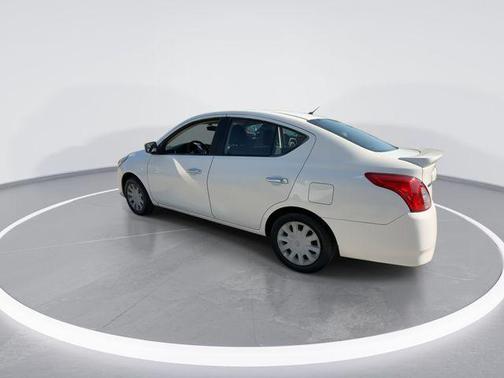 2019 Nissan Versa 1.6 SV