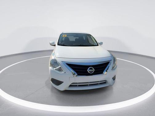 2019 Nissan Versa 1.6 SV