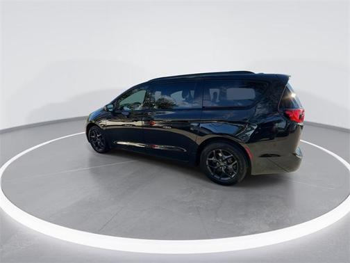 2019 Chrysler Pacifica Touring-L Plus