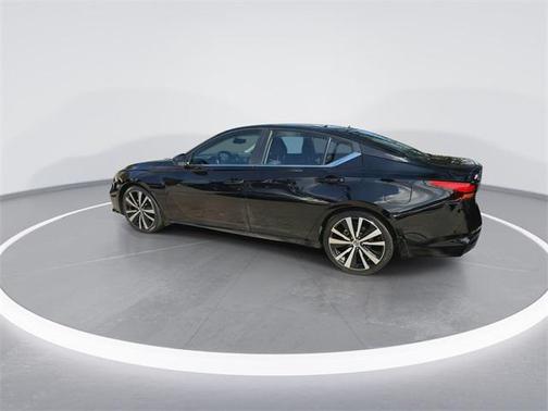 2020 Nissan Altima SR FWD