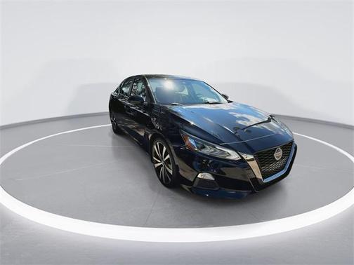 2020 Nissan Altima SR FWD
