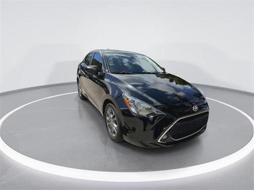 2019 Toyota Yaris Sedan LE