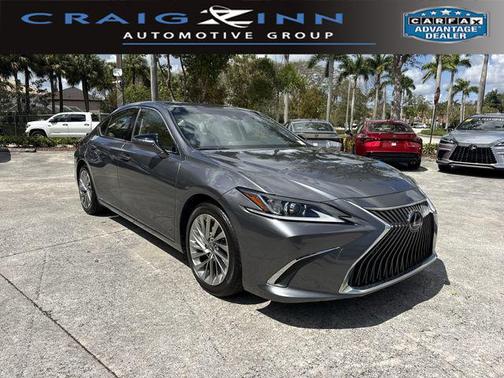 2019 Lexus ES 300h Luxury