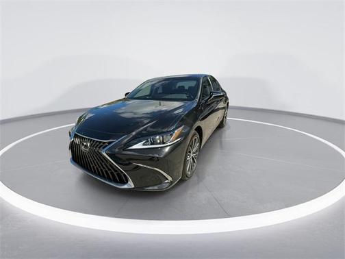2025 Lexus ES 300h Base