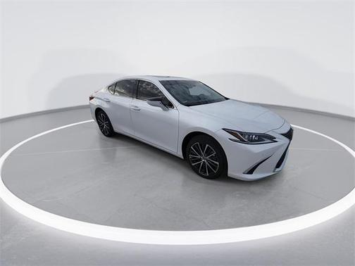 2025 Lexus ES 300h Base