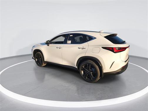 2026 Lexus NX 450h+ Luxury