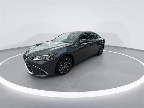 2025 Lexus ES 300h Base