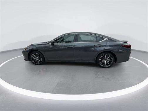 2025 Lexus ES 300h Base