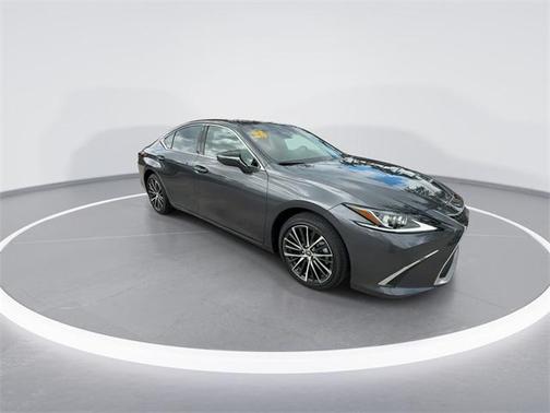 2025 Lexus ES 300h Base