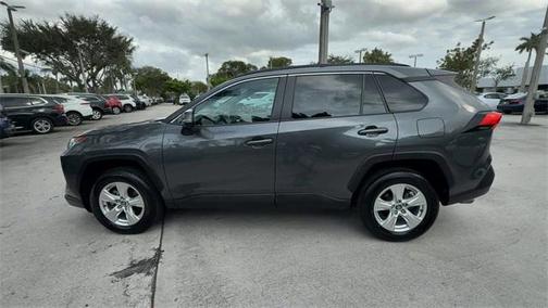 2021 Toyota RAV4 XLE