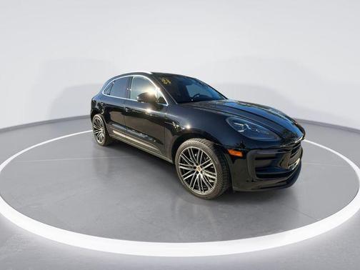 2024 Porsche Macan Base