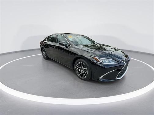 2024 Lexus ES 300h Base