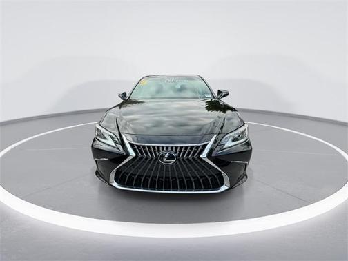 2024 Lexus ES 300h Base