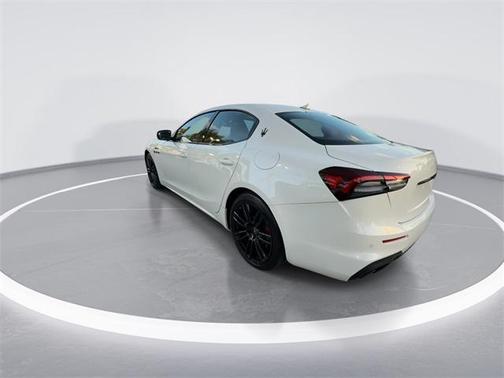 2022 Maserati Ghibli Modena