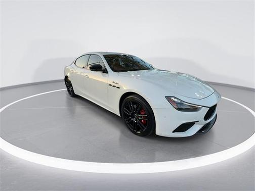 2022 Maserati Ghibli Modena