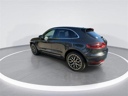 2018 Porsche Macan Base
