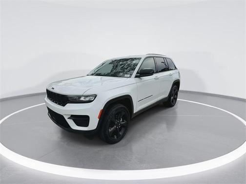 2023 Jeep Grand Cherokee Altitude