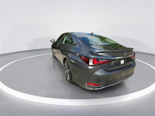 2025 Lexus ES 300h Base