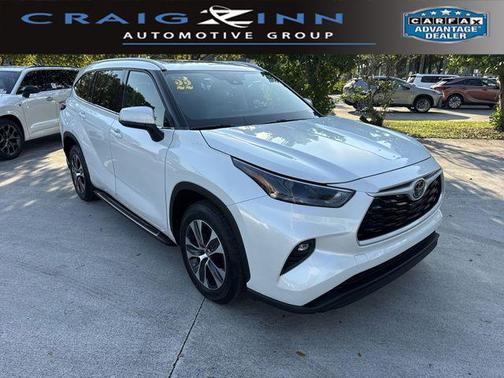 Wind Chill Pearl 2022 Toyota Highlander XLE