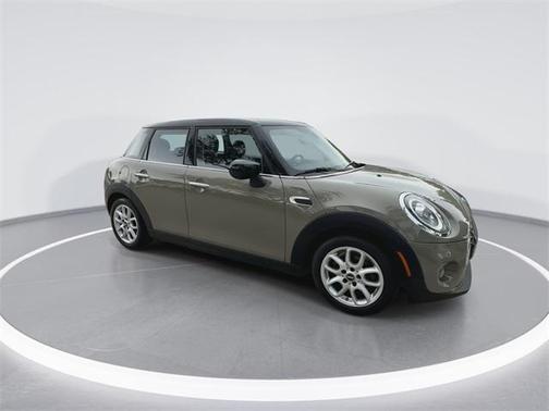 2020 MINI Hardtop Cooper