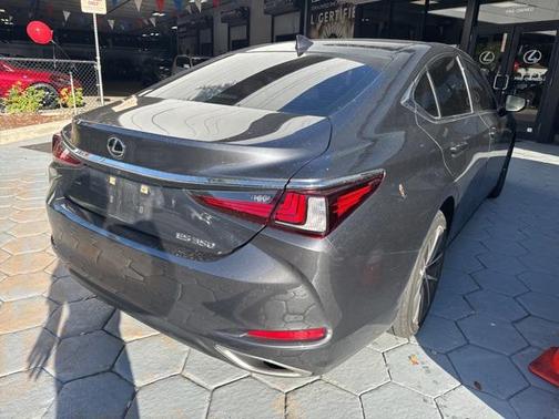 2022 Lexus ES 350 Base
