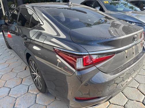 2022 Lexus ES 350 Base